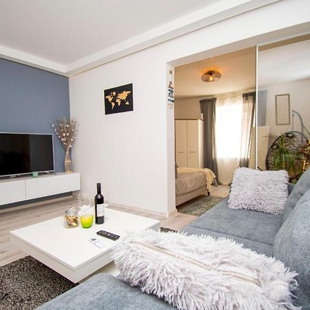 Oasis Apartment Pula Exterior foto
