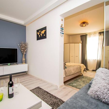 Oasis Apartment Pula Exterior foto